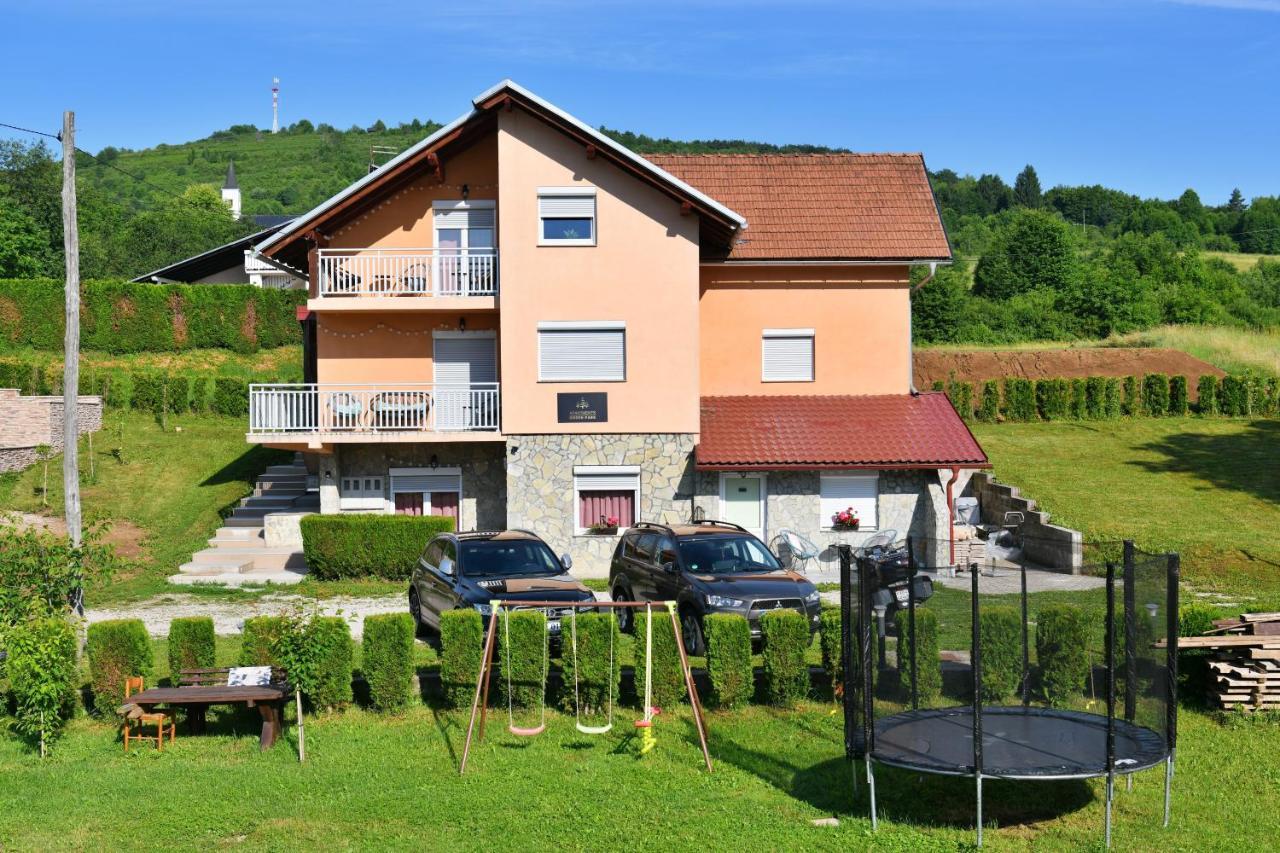 Apartments Green Park Rakovica Exterior photo